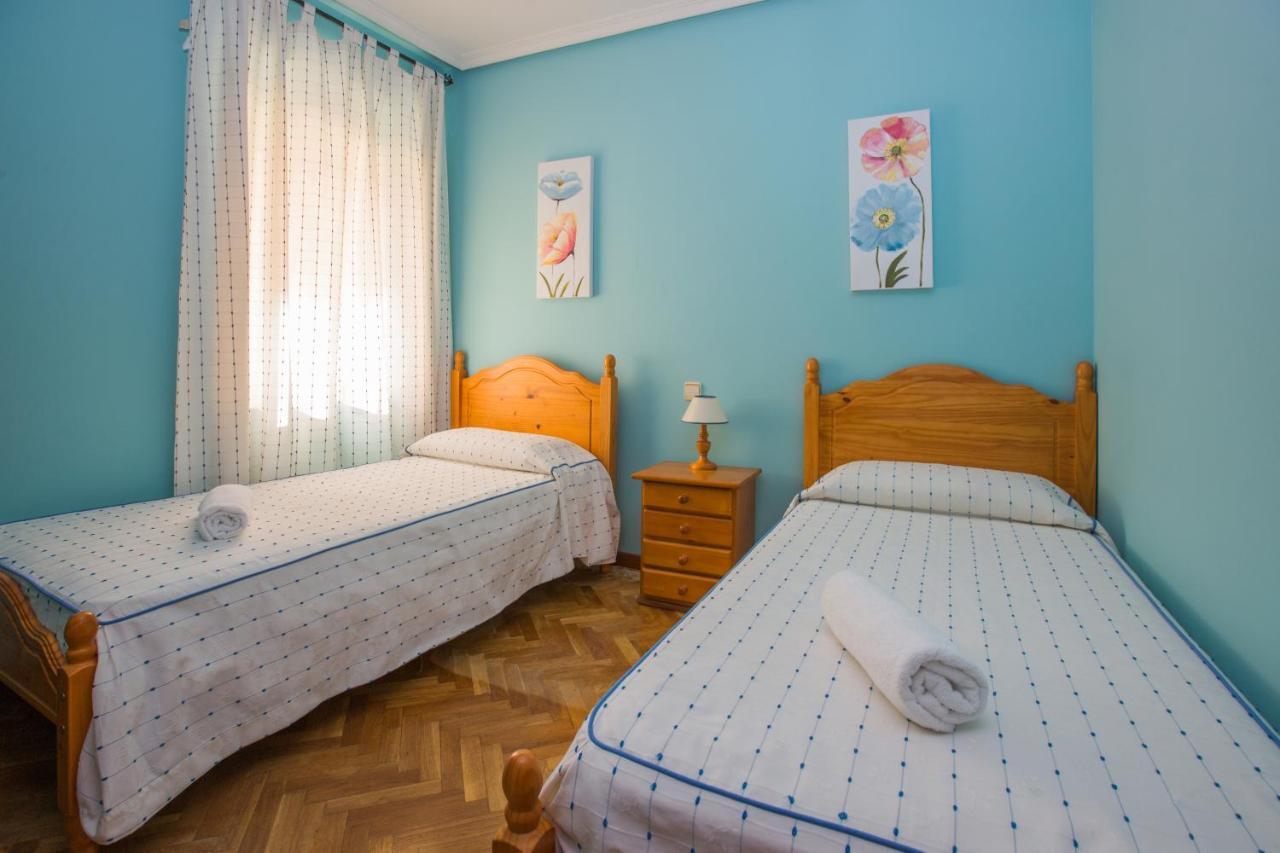 Apartamentos Turisticos Avila Villa Carmen II Luaran gambar