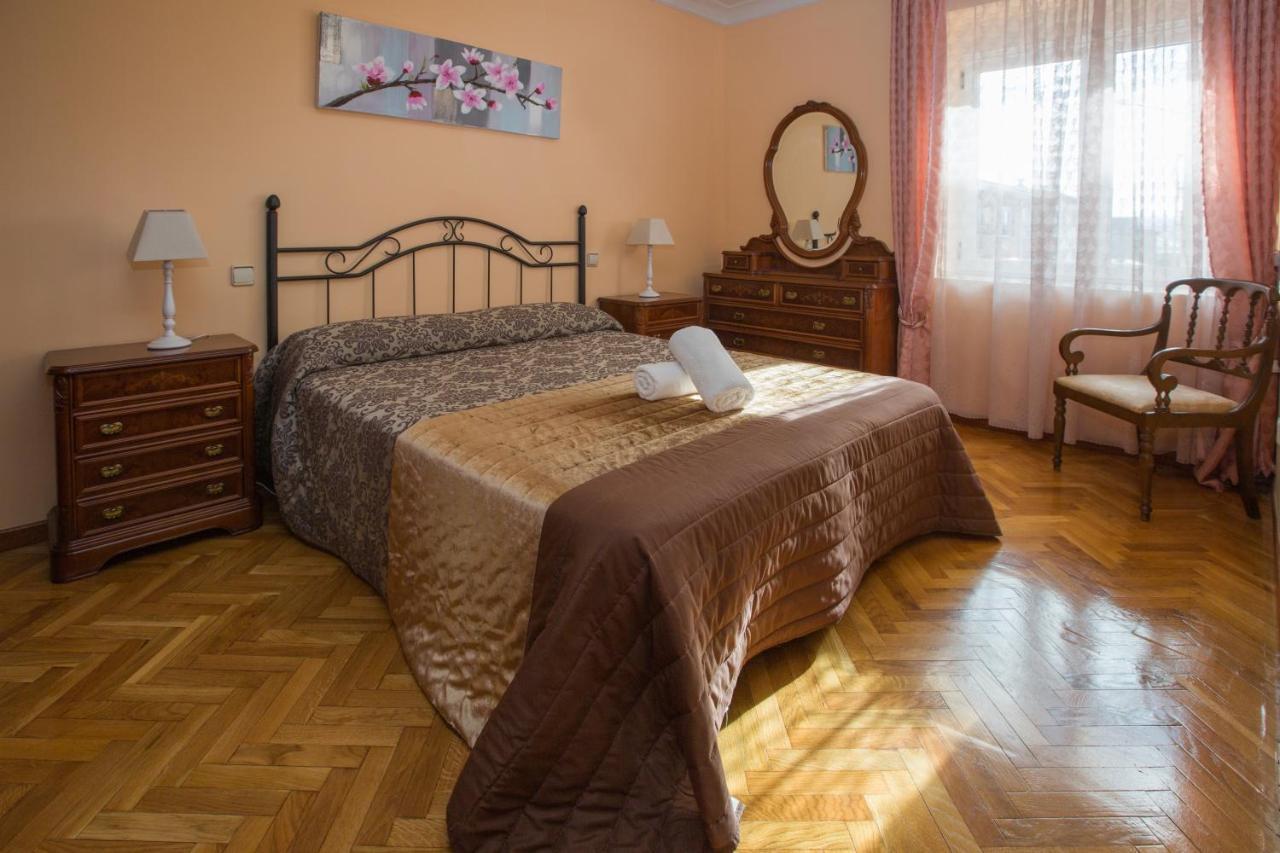 Apartamentos Turisticos Avila Villa Carmen II Luaran gambar